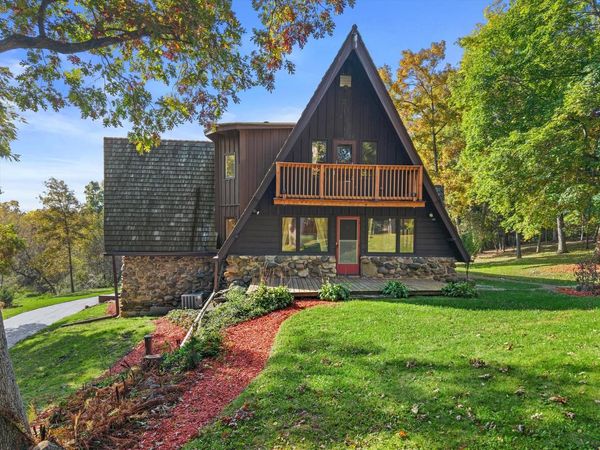 6025 218th AVENUE, Bristol, WI 53104