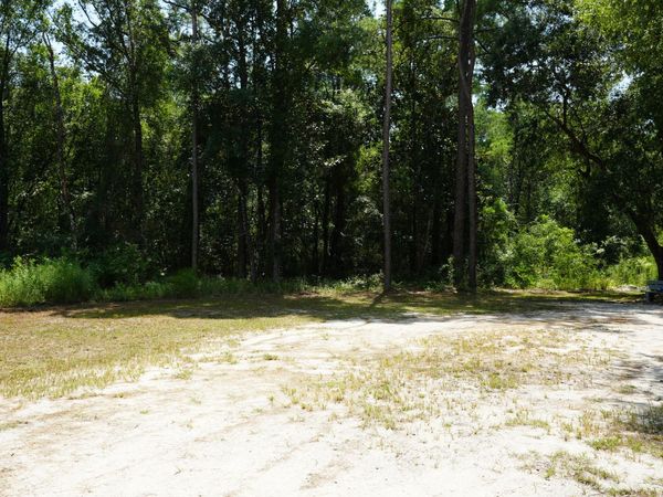 107 Canary Drive, Freeport, FL 32439