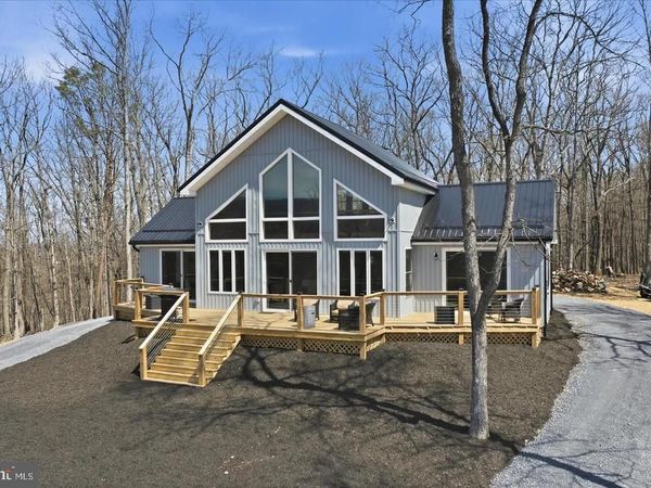 432 LOST POINT LANE, BERKELEY SPRINGS, WV 25411