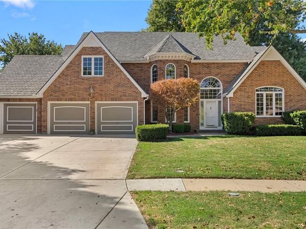 12808 Sherwood Drive, Leawood, KS 66209