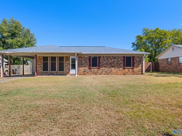 2906 Leighsdale Avenue SW, Decatur, AL 35603