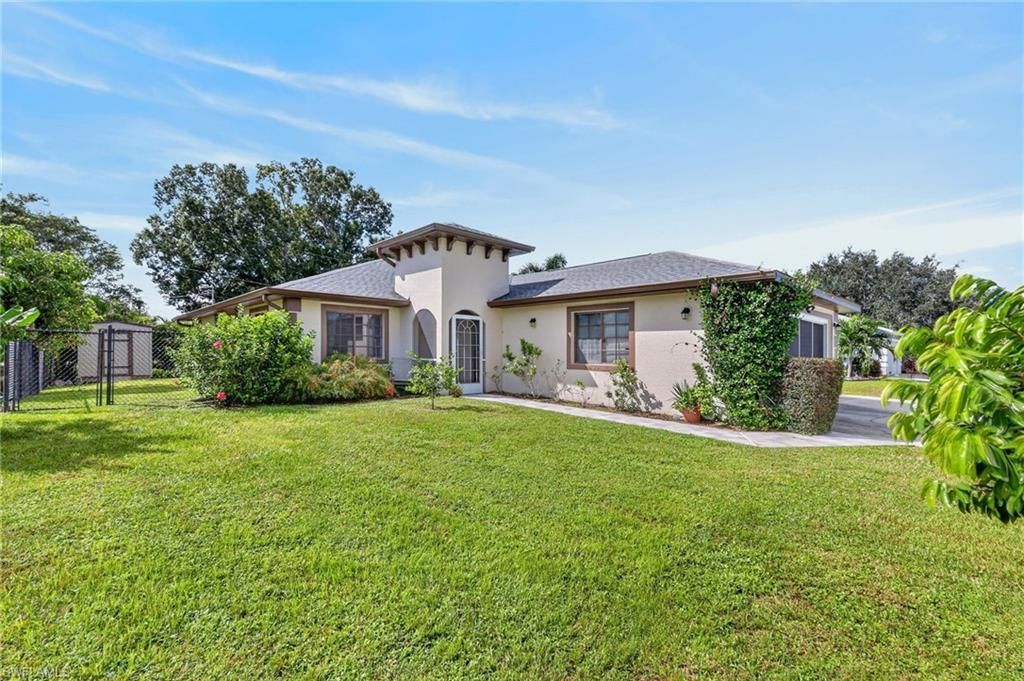 8478 Butternut Rd, Fort Myers, FL 33967 Photo