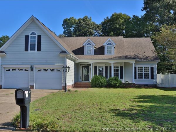 1119 Masterpiece Drive, Hope Mills, NC 28348