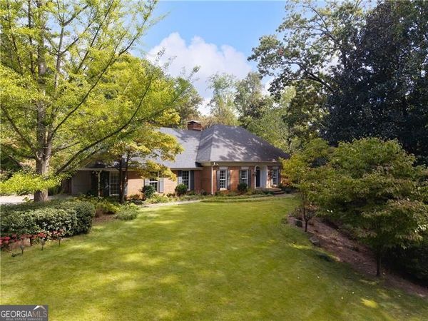 5715 Lake Island Drive, Sandy Springs, GA 30327