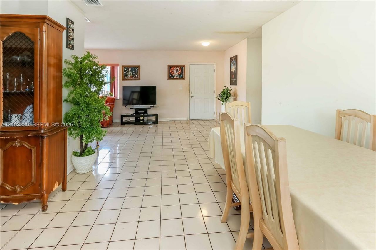 11560 SW 184th St , Miami, FL 33157 Photo