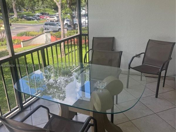 3740 Inverrary Dr , Unit 2Q, Lauderhill, FL 33319