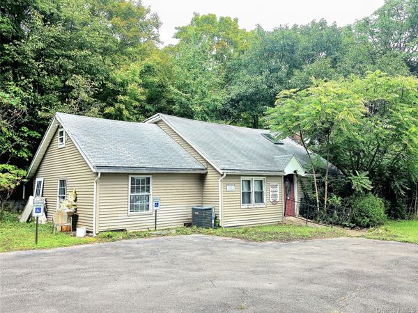 3525 Route 9W, Highland, NY 12528