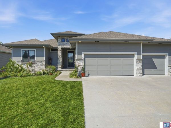 9331 S 32nd Street, Lincoln, NE 68516