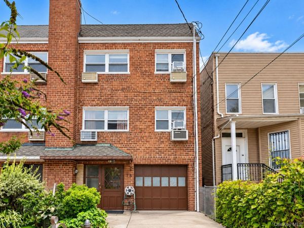 38 Autumn Avenue , Brooklyn, NY 11208