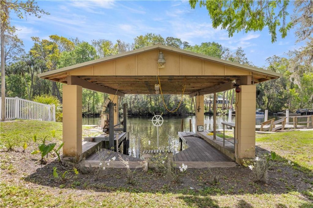 4817 Riverside Drive , Yankeetown, FL 34498 Photo