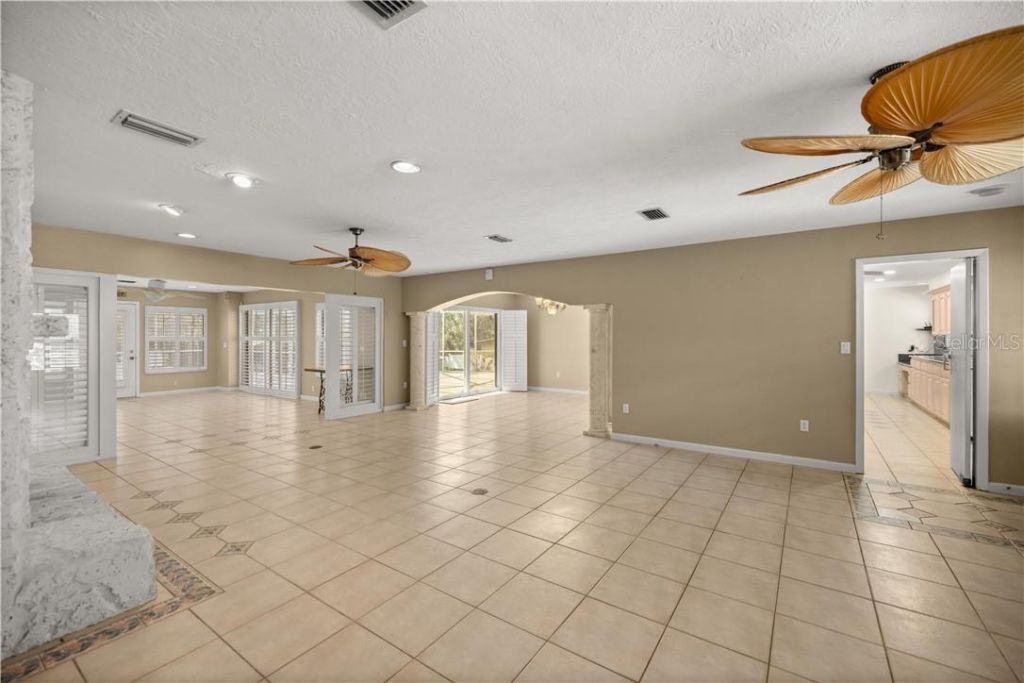 4817 Riverside Drive , Yankeetown, FL 34498 Photo