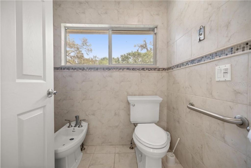 4817 Riverside Drive , Yankeetown, FL 34498 Photo