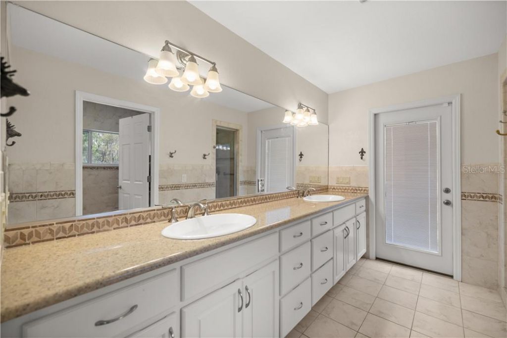 4817 Riverside Drive , Yankeetown, FL 34498 Photo