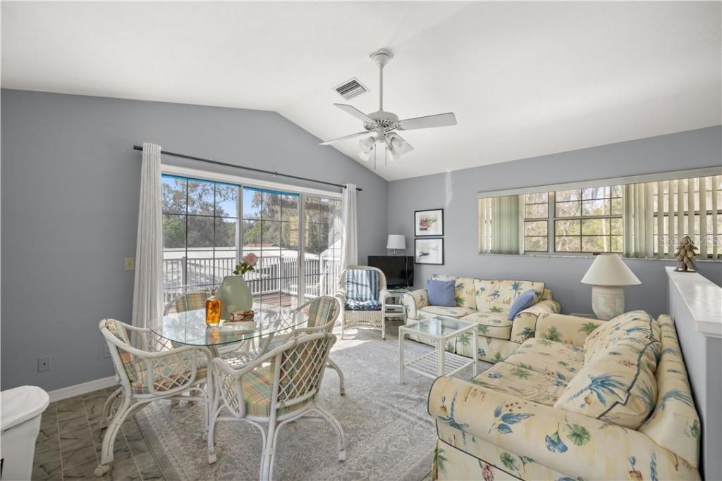 4817 Riverside Drive , Yankeetown, FL 34498 Photo
