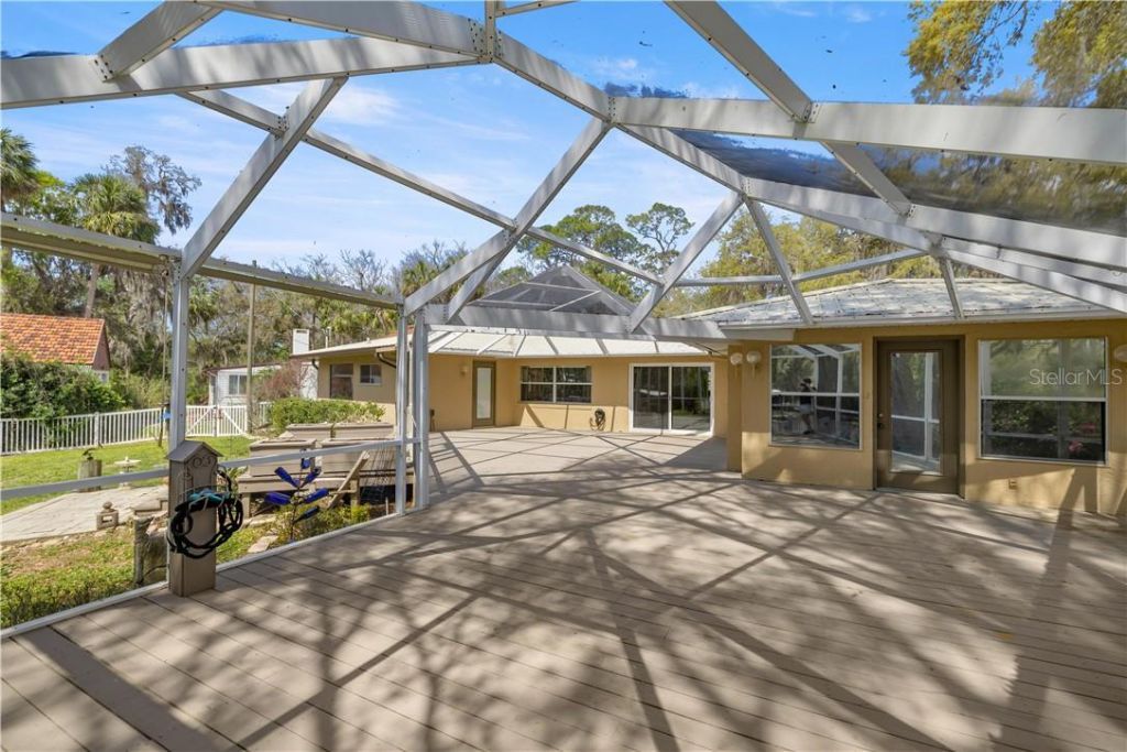 4817 Riverside Drive , Yankeetown, FL 34498 Photo