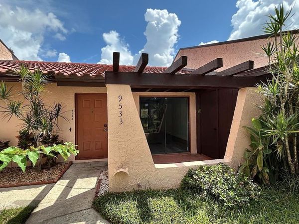 9533 86TH AVENUE , Unit 9533, SEMINOLE, FL 33777