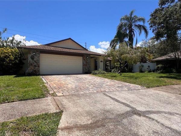 10007 LINDEN PLACE DRIVE , SEMINOLE, FL 33776