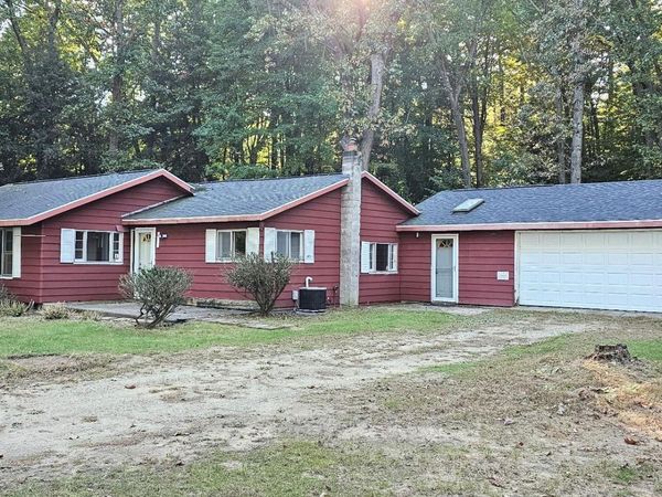 9894 Burda Street, Grand Junction, MI 49056
