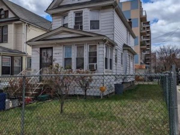 89-02 171 Street , Jamaica, NY 11432