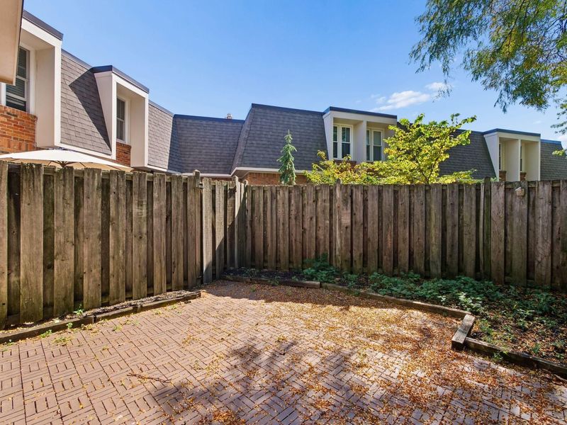 1613 Lafayette Drive , Upper Arlington, OH 43220 Photo 32