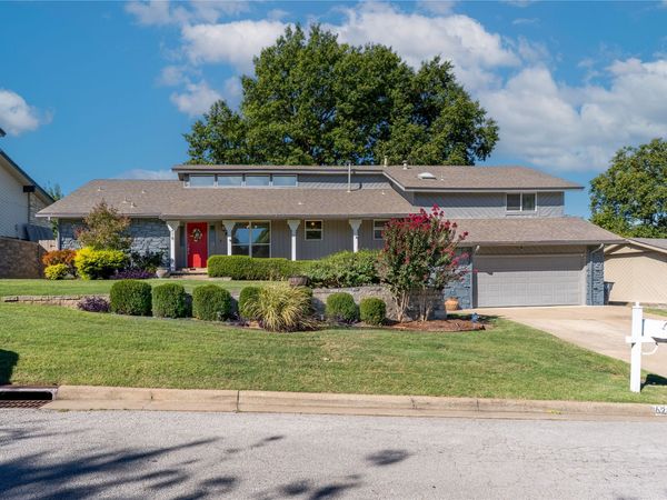 6218 S Sandusky Avenue , Tulsa, OK 74136