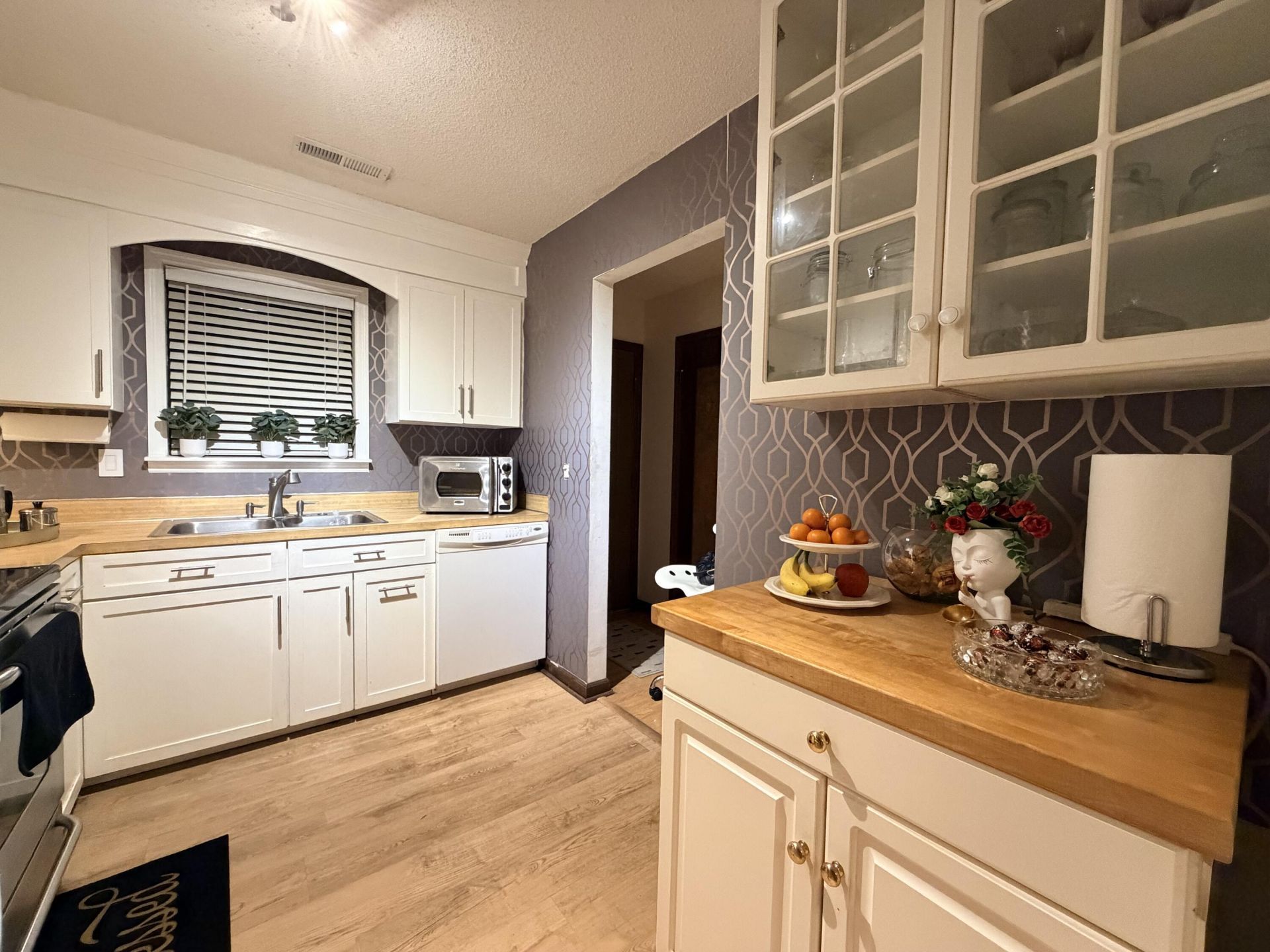 414 Surfside Drive Photo 5