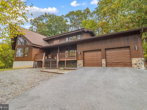 105 RABBITS REST LANE, SHEPHERDSTOWN, WV 25443