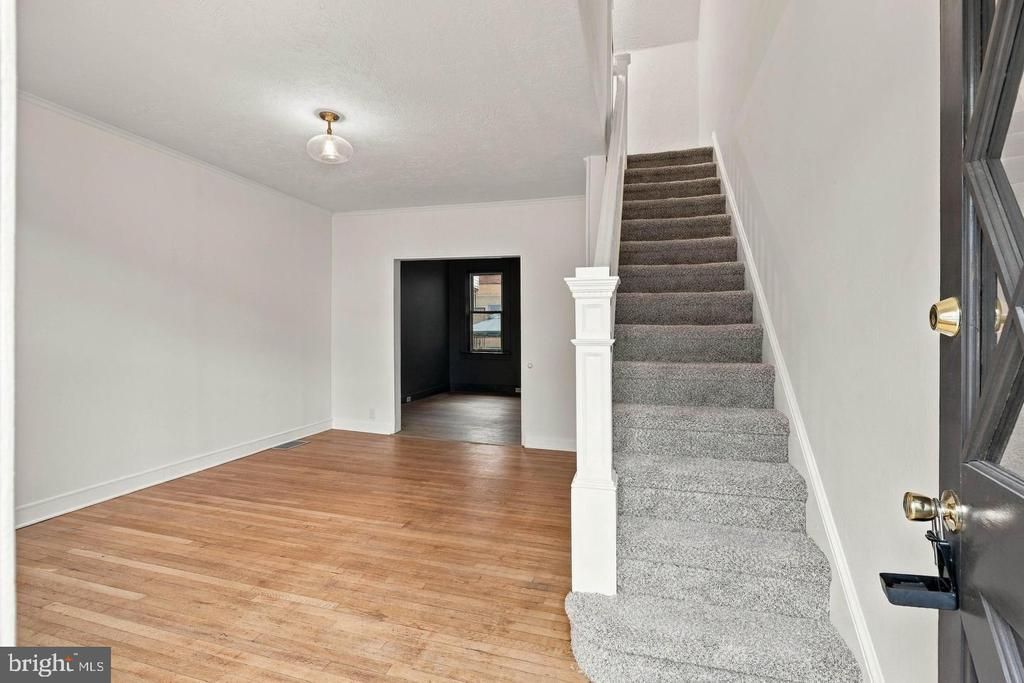 27 W New Street, Lancaster, PA 17603 Main Photo