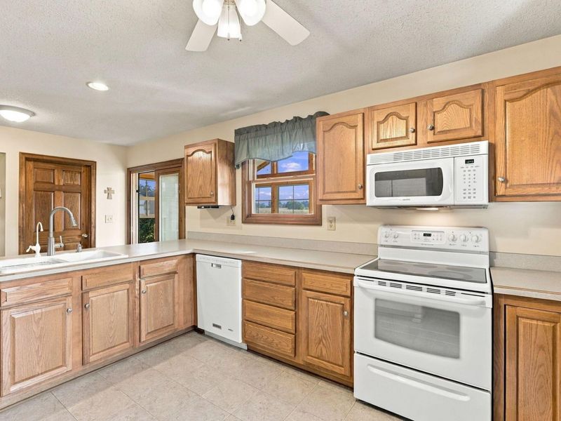 9240 Stoudertown Road NW, Baltimore, OH 43105 Photo 16
