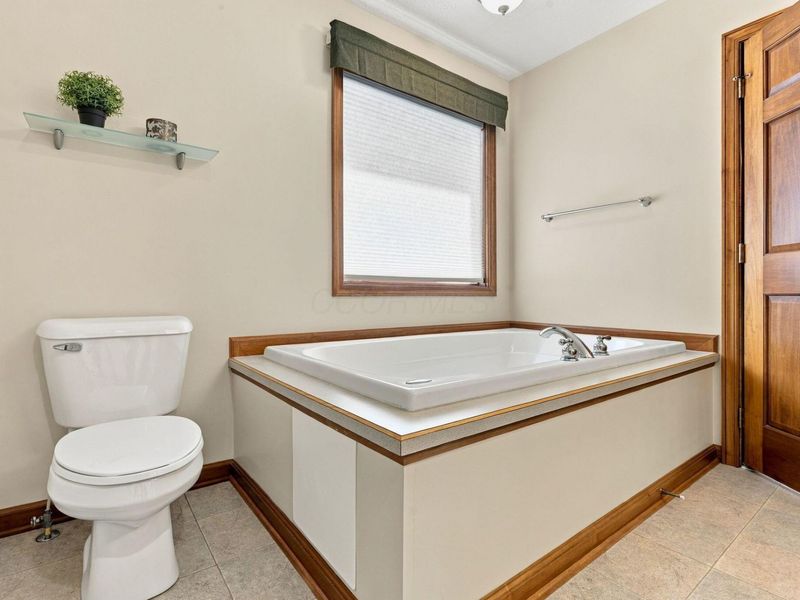 9240 Stoudertown Road NW, Baltimore, OH 43105 Photo 32