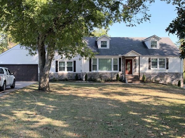 106 Sherbrooke Ln , Hendersonville, TN 37075