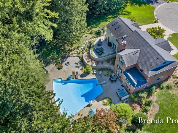 3131 SE Southshire Avenue SE, East Grand Rapids, MI 49506