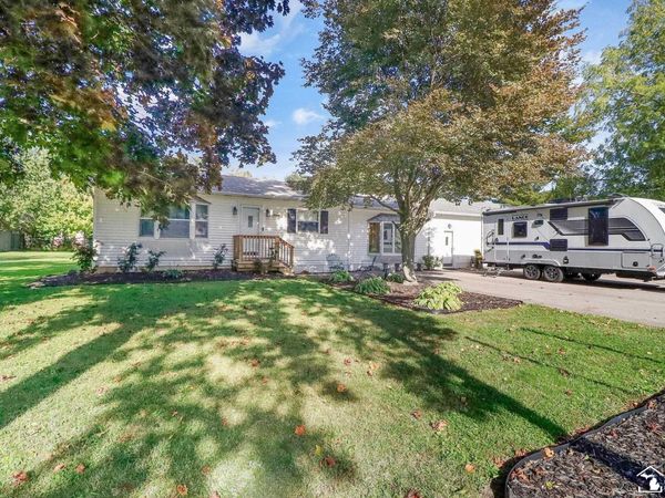 7860 Forrestway Drive, Monroe, MI 48161