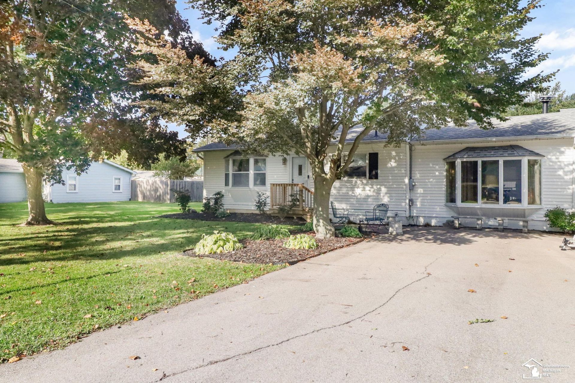 7860 Forrestway Drive, Monroe, MI 48161 Main Photo