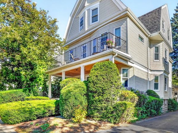 205 College Ave, Somerville, MA 02144