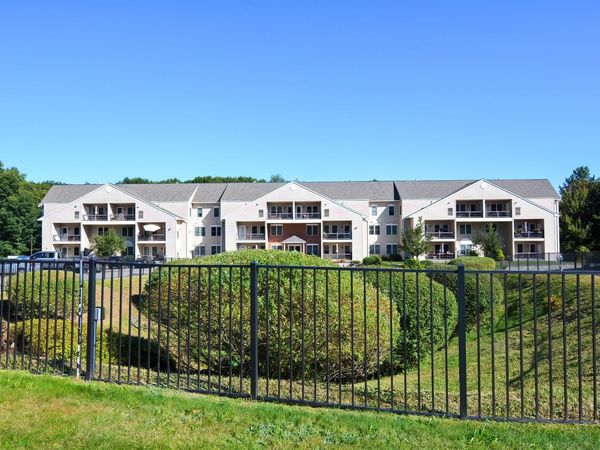 216 Reservoir, Unit 310, Holden, MA 01520