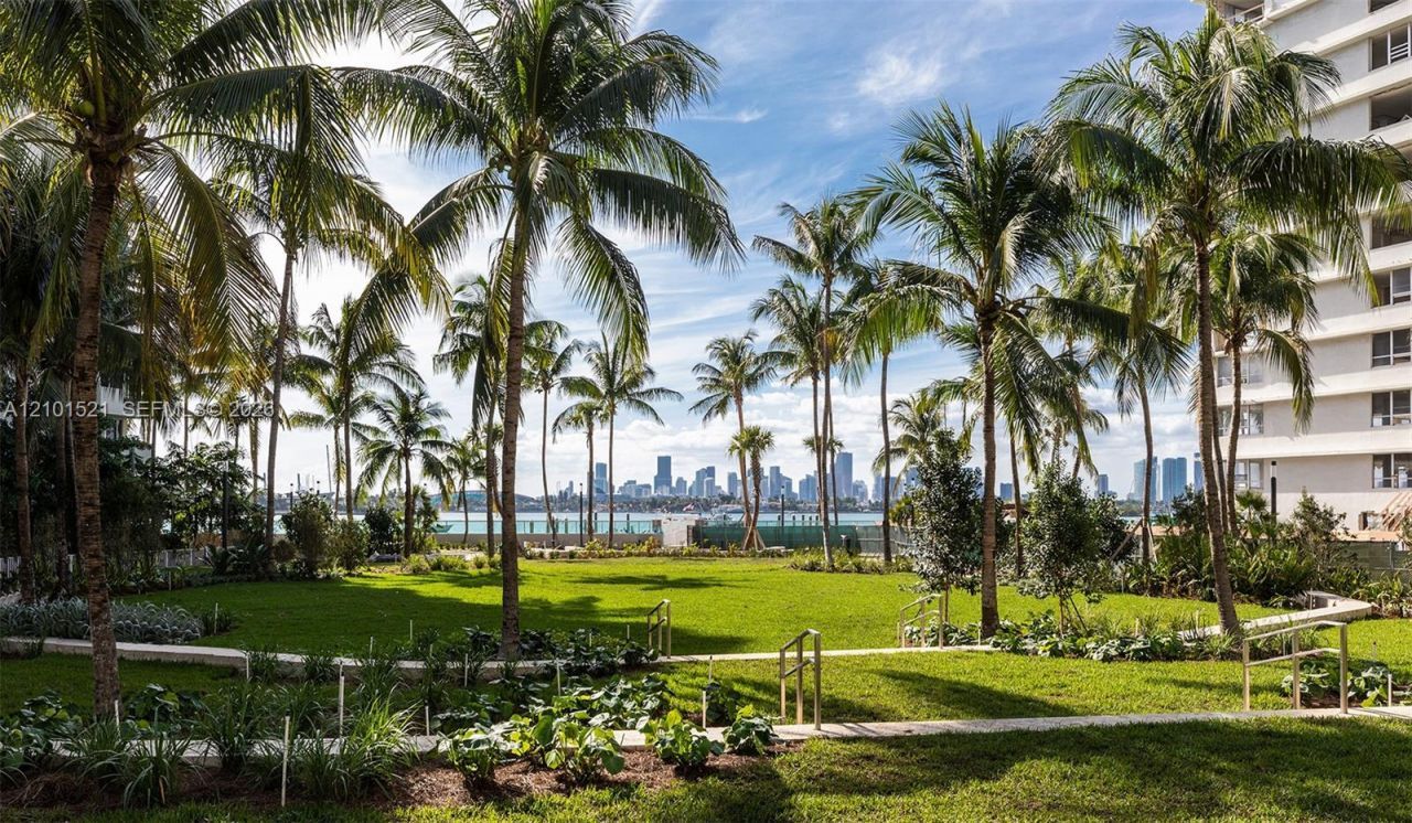 1508 Bay Rd , Unit N0515, Miami Beach, FL 33139 Photo