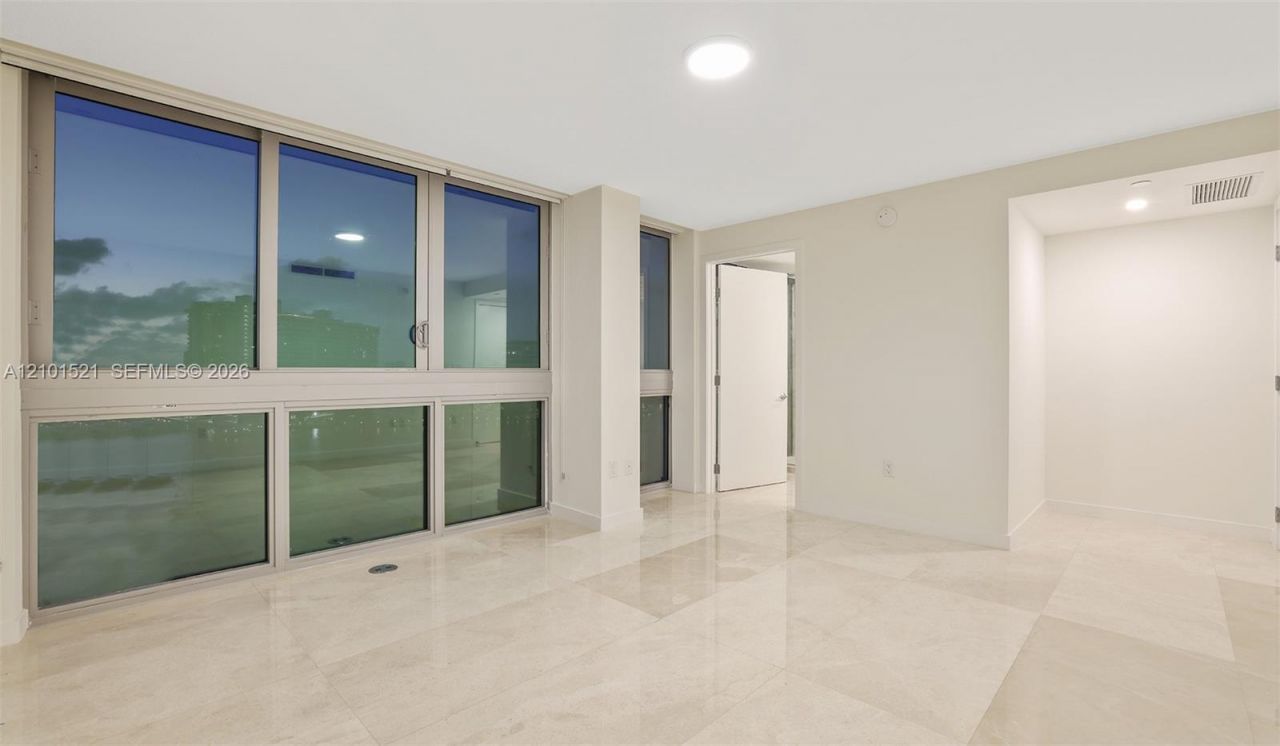 1508 Bay Rd , Unit N0515, Miami Beach, FL 33139 Photo