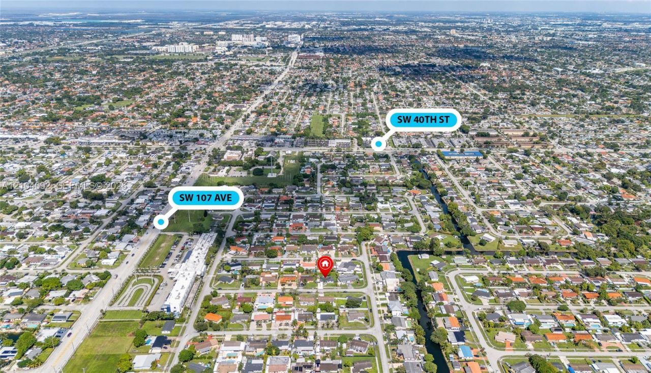 10455 SW 43rd Ter , Miami, FL 33165 Photo