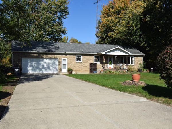 60772 61st Avenue, Hartford, MI 49057