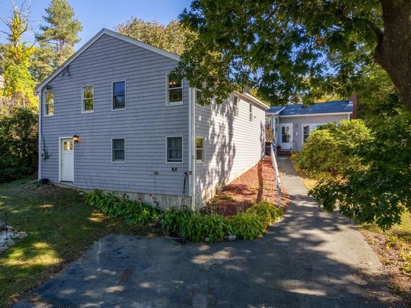 11 Youngs Rd, Gloucester, MA 01930