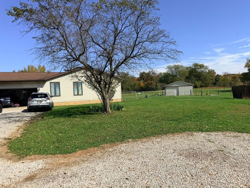 7083 State Route 188, Circleville, OH 43113 Photo 6