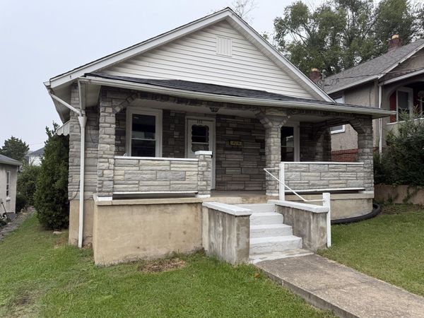 352 E Prospect ST , Covington, VA 24426