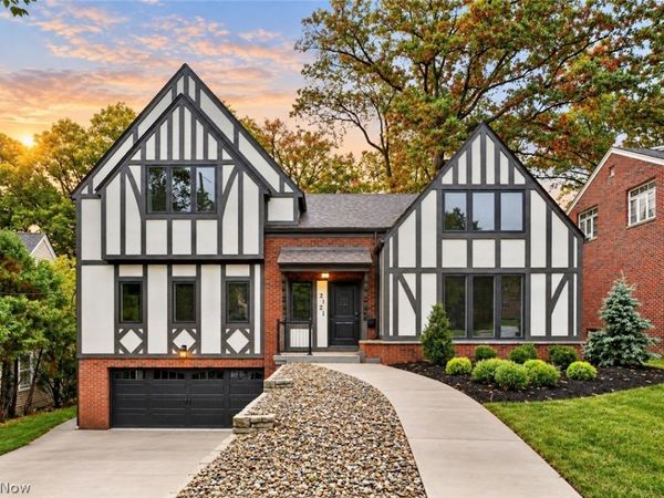 2121 Valley View Drive , Rocky River, OH 44116