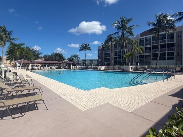 7523 Granville Dr, Unit 112, Tamarac, FL 33321 Photo