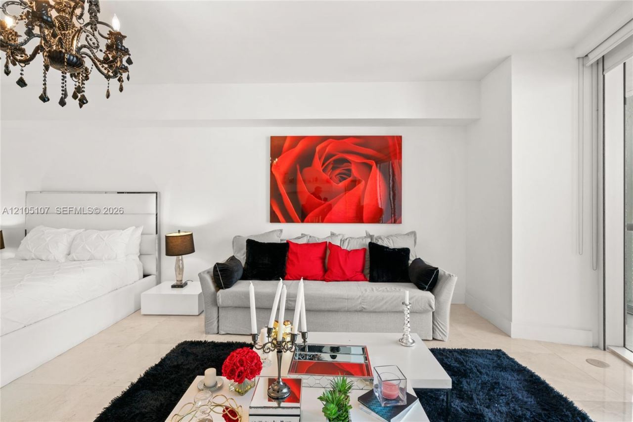 475 Brickell Ave , Unit 2610, Miami, FL 33131 Photo