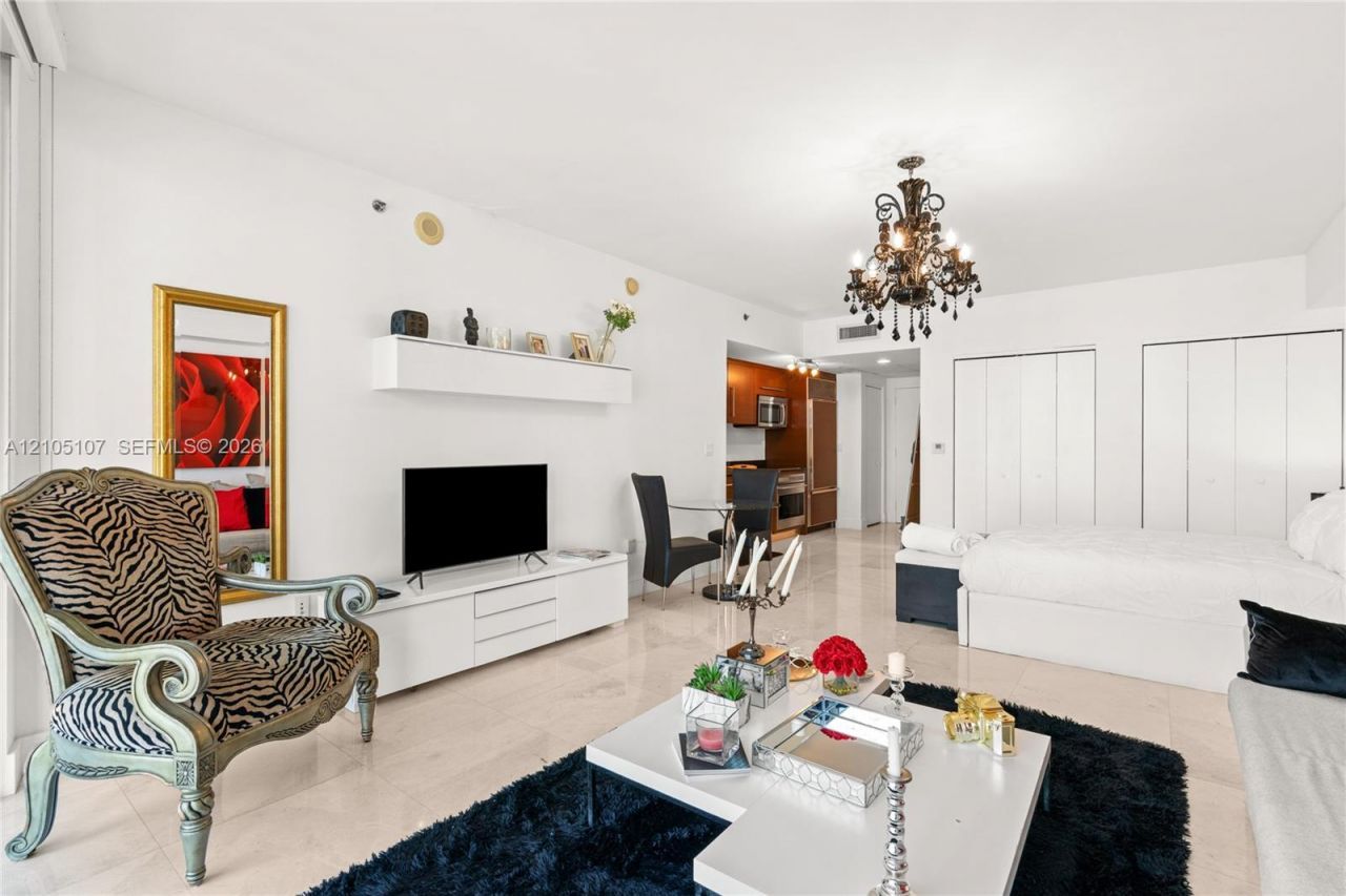 475 Brickell Ave , Unit 2610, Miami, FL 33131 Photo