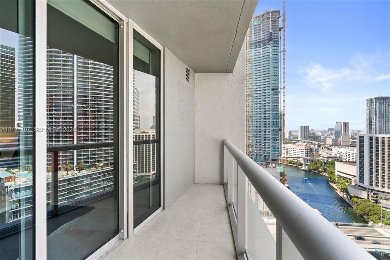 475 Brickell Ave , Unit 2610, Miami, FL 33131 Photo