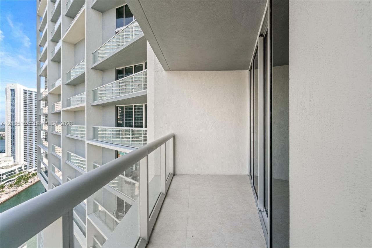 475 Brickell Ave , Unit 2610, Miami, FL 33131 Photo