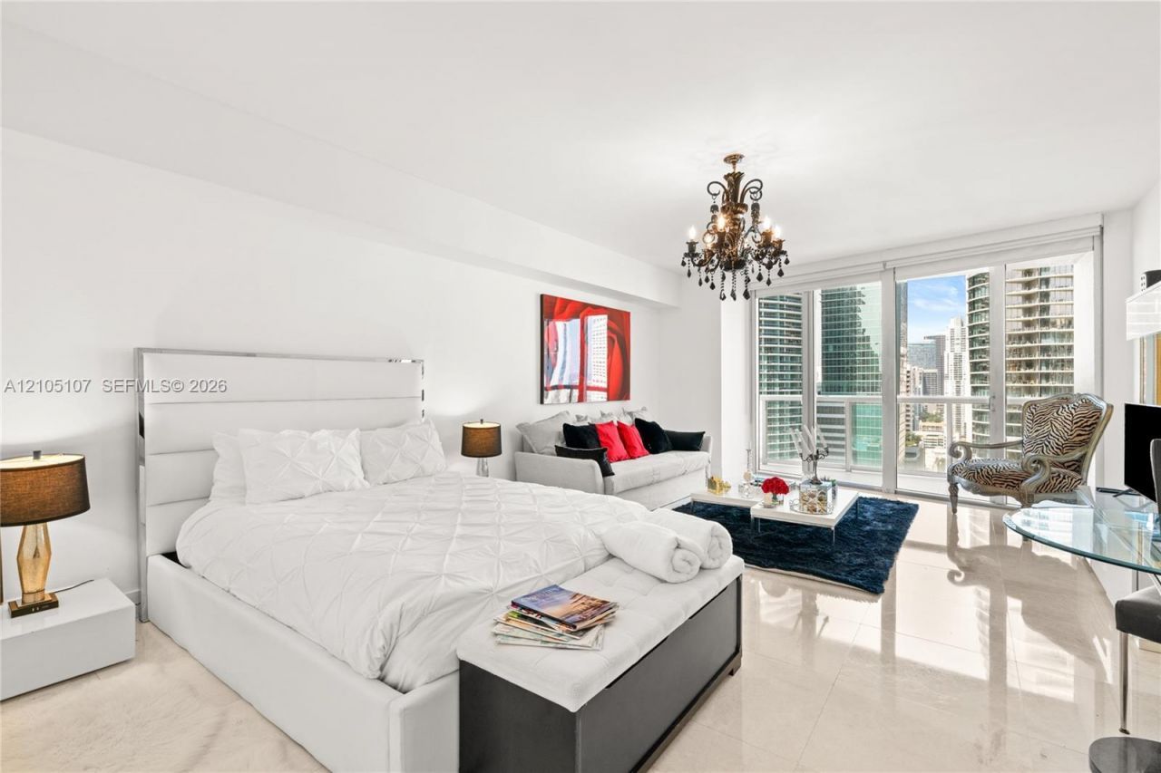 475 Brickell Ave , Unit 2610, Miami, FL 33131 Photo
